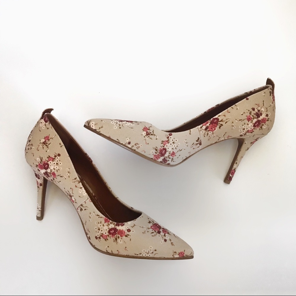 Coach Waverly Floral Canvas Pump